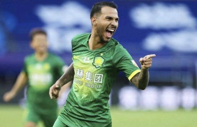  那不勒斯五连胜强势登顶积分榜首  
